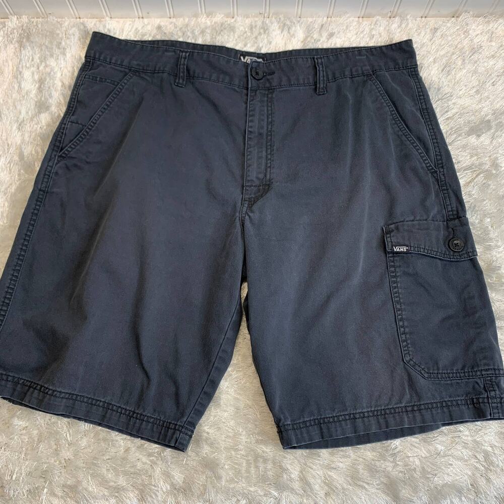 Vans Dark Blue Cargo Shorts Sz 38 100% cotton